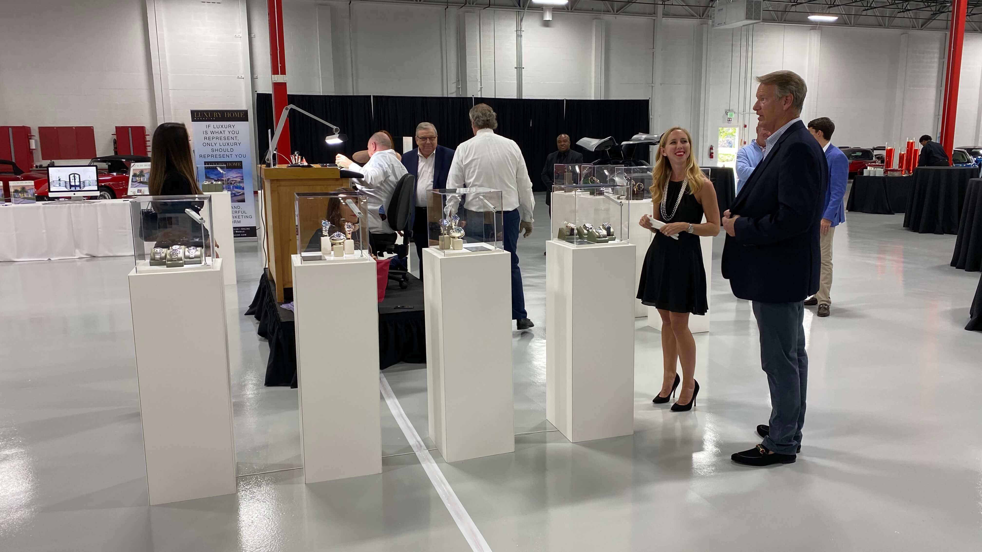 Hamilton Jewelers Car Show Custom Pedestals